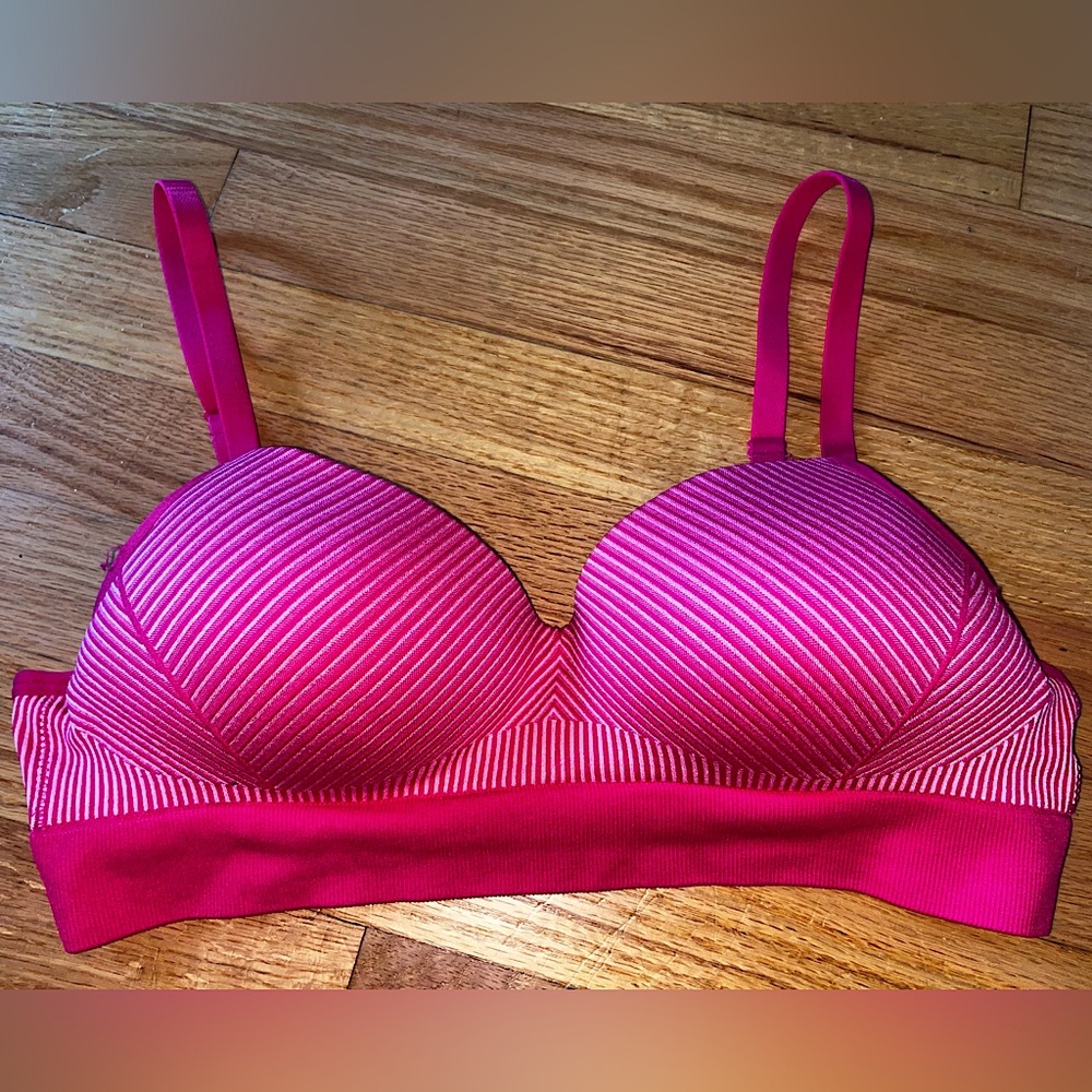 No Boundaries Sports Bra